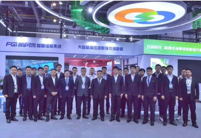 火爆亮相！新風(fēng)光龍年首展點(diǎn)亮“錢(qián)塘江畔”