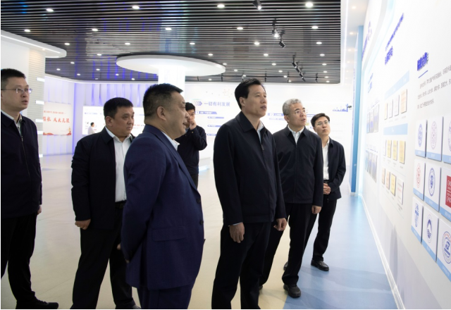 濟(jì)寧市委常委、組織部部長(zhǎng)、統(tǒng)戰(zhàn)部部長(zhǎng)龐建棟到新風(fēng)光調(diào)研